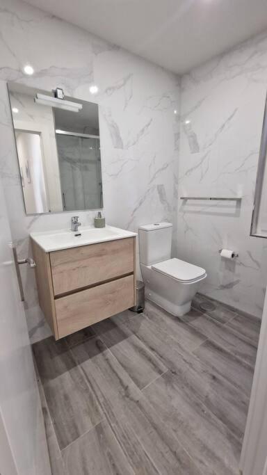 Apartamento Aires De Tineo Oviédo Exterior foto