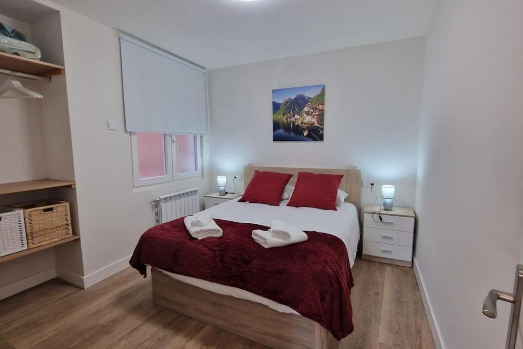 Apartamento Aires De Tineo Oviédo Exterior foto