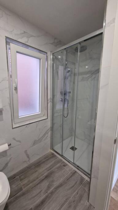 Apartamento Aires De Tineo Oviédo Exterior foto